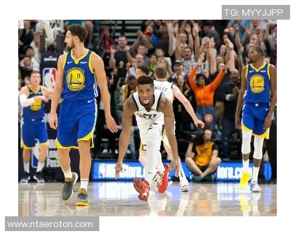 爵士与勇士精彩对决录像回放全程回顾与分析